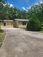 500 Bluebonnet Dr in La Marque, TX - Foto de edificio - Building Photo