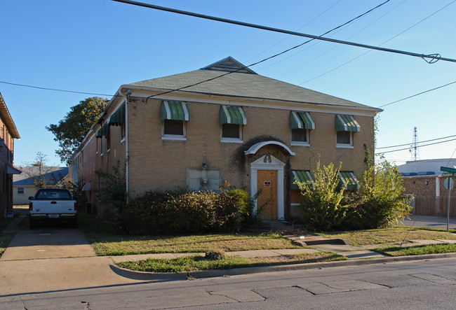 1802 N Washington Ave in Dallas, TX - Building Photo - Building Photo