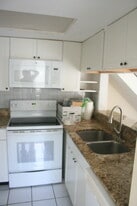 3364 Alouette Cir, Unit #2 in Ft. Myers, FL - Building Photo