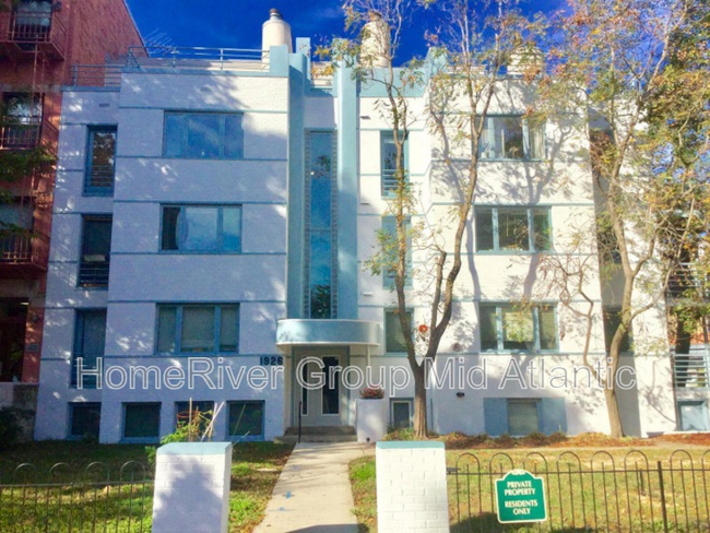 1926 16th St NW in Washington, DC - Foto de edificio - Building Photo