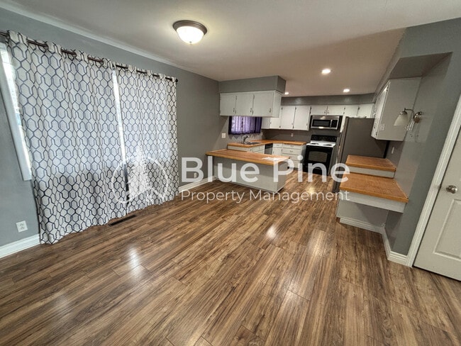 320 W 1st S in Rigby, ID - Building Photo - Building Photo