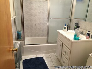 12 Montcalm Ave, Unit 2 in Boston, MA - Building Photo - Building Photo