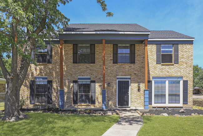 property at 2325 Woodhollow Ave