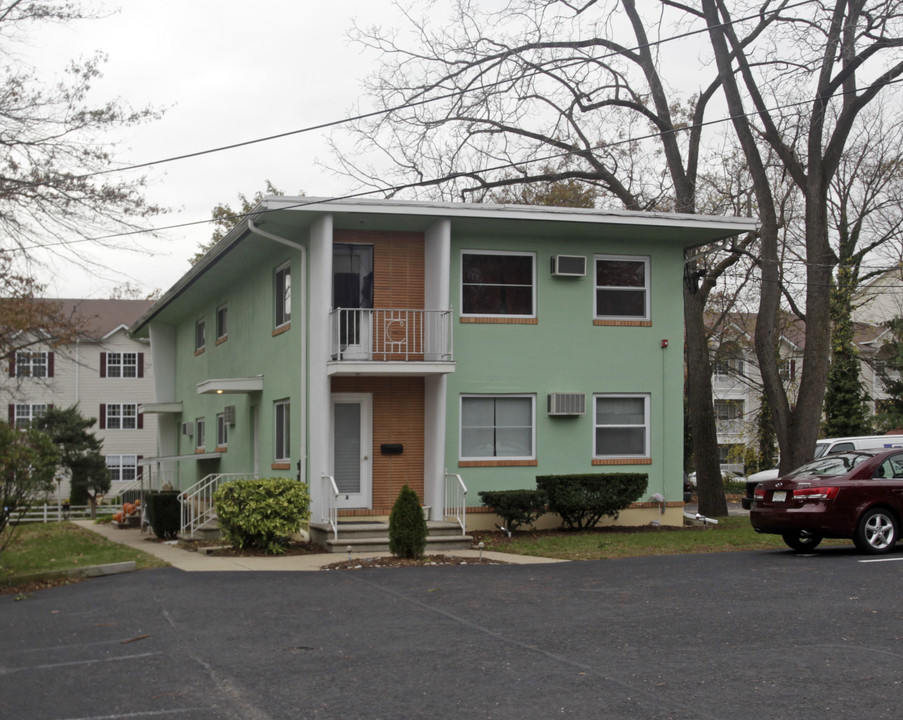 412 White Horse Pike in Haddon Heights, NJ - Building Photo