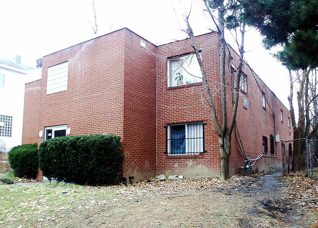 828 Rebecca Ave in Wilkinsburg, PA - Building Photo - Other