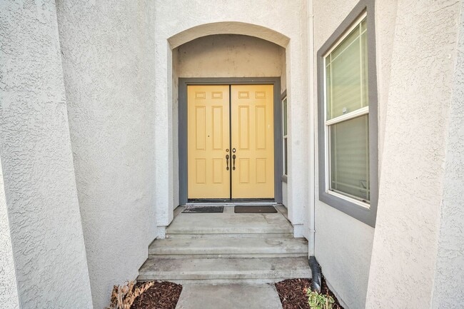 9261 Herbon Way in Elk Grove, CA - Building Photo - Building Photo