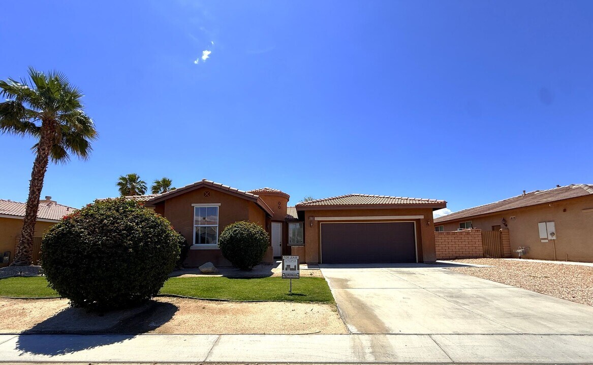 80435 Atherstone Dr in Indio, CA - Building Photo