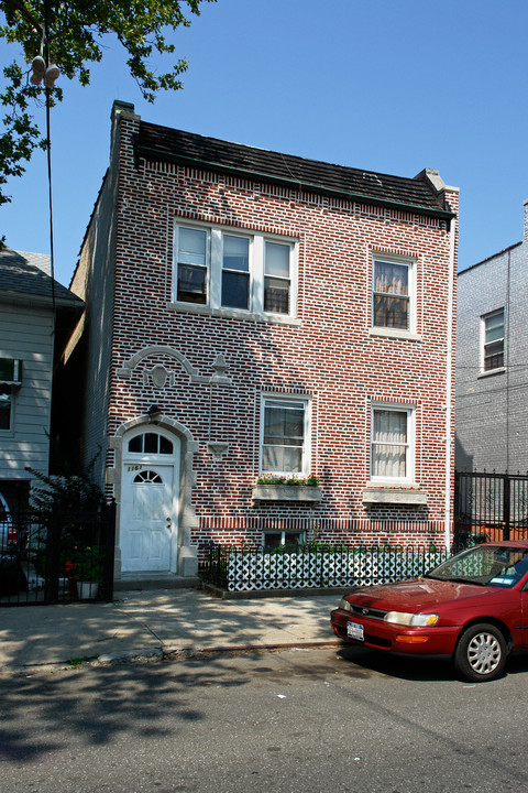 1161 Leland Ave in Bronx, NY - Building Photo