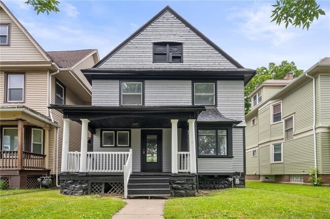 property at 117 Kenwood Ave