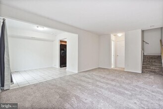 3813 Needles Pl in Alexandria, VA - Foto de edificio - Building Photo