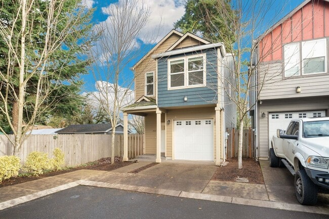 1512 SE 117th Ave in Portland, OR - Building Photo - Building Photo