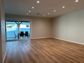 22700 Criswell St in West Hills, CA - Building Photo - Building Photo