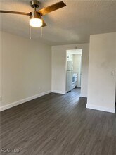 721 Burdick Ave in Tice, FL - Building Photo - Building Photo