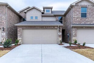 6814 Topaz Dr in Greenville, TX - Building Photo