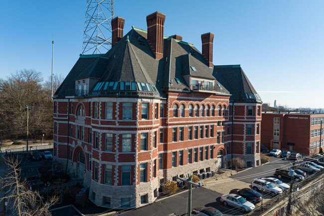 Straford Condominiums in Cincinnati, OH - Building Photo - Building Photo