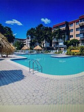 403 NW 68th Ave, Unit 214 in Plantation, FL - Foto de edificio - Building Photo