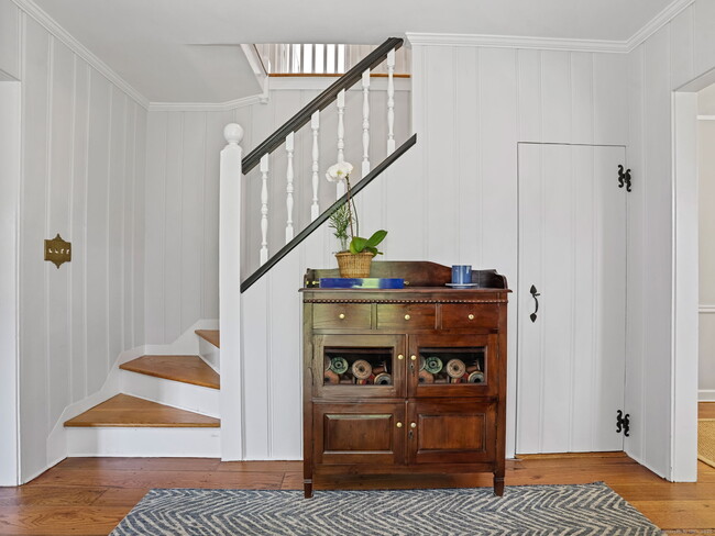 15 Stanwich Ln in Greenwich, CT - Building Photo - Building Photo