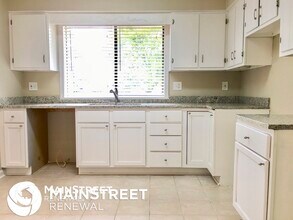 8918 Sterling Ridge Ln in Jonesboro, GA - Foto de edificio - Building Photo