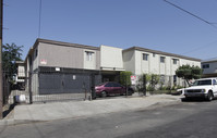 6935 Hinds Ave in North Hollywood, CA - Building Photo - Building Photo