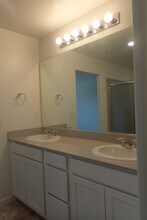 3730 Bayou Way in Sacramento, CA - Building Photo - Building Photo