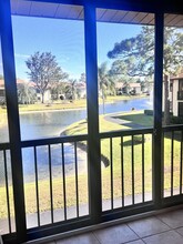 326 Knotty Pine Cir in Greenacres, FL - Building Photo - Building Photo