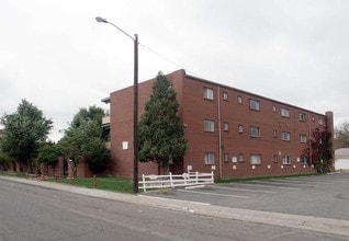 Renaissance at Xenia Village in Denver, CO - Building Photo - Building Photo