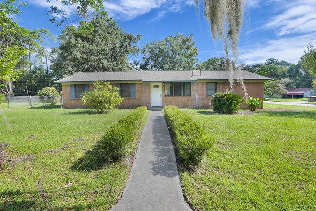 2222 Bacon Park Dr in Savannah, GA - Building Photo - Building Photo