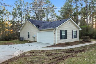 146 Sanders-Davis Rd in Newnan, GA - Foto de edificio - Building Photo