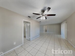 12624 Eddington Rd in Spring Hill, FL - Building Photo - Building Photo