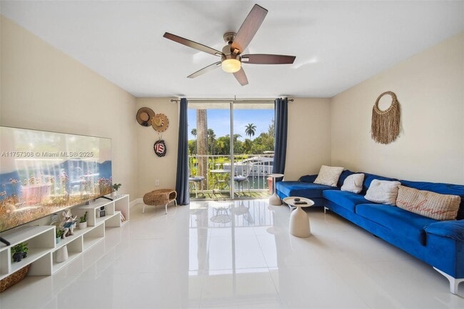 1740 NW North River Dr, Unit # 226 in Miami, FL - Foto de edificio - Building Photo