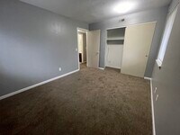 700-710 S Dewitt Dr photo'