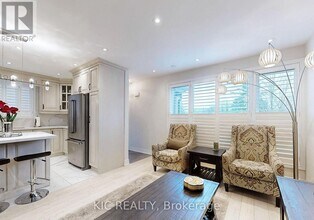 226 Browndale Crescent in Richmond Hill, ON - Building Photo - Building Photo