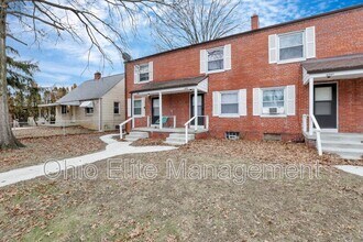 2235 Homestead Dr in Columbus, OH - Building Photo - Building Photo