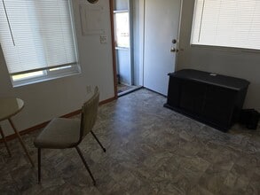 1575 Oregon St in Crescent City, CA - Building Photo - Building Photo