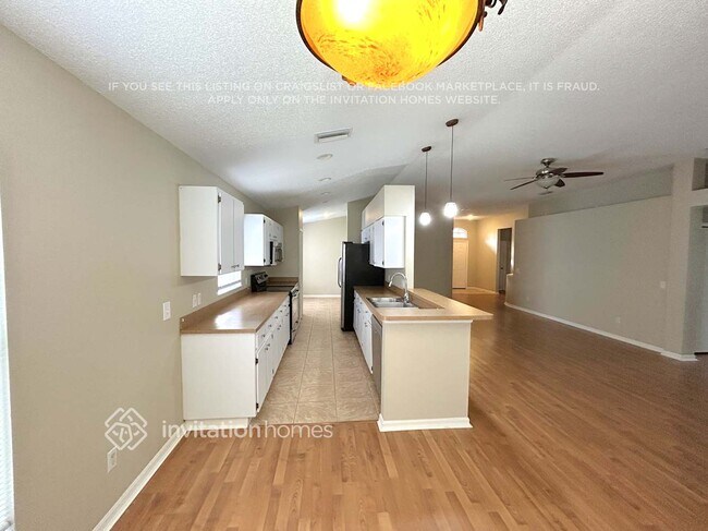 3147 Beaver Pond Trail in Valrico, FL - Building Photo - Building Photo
