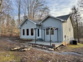 293 Elohi Way in Loudon, TN - Building Photo - Building Photo