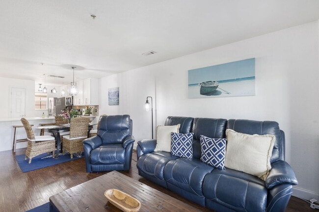 property at 34 Golfshores Dr