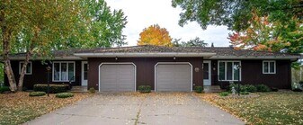 515-517 Bridgewater Ave in Chippewa Falls, WI - Building Photo