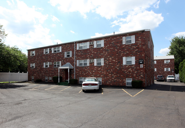 Haldeman Manor Apartments in Philadelphia, PA - Building Photo - Building Photo