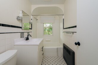 209 Kedzie St, Unit Apartment #2 in Madison, WI - Building Photo - Building Photo