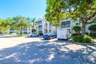 4630 St Croix Ln in Naples, FL - Foto de edificio - Building Photo
