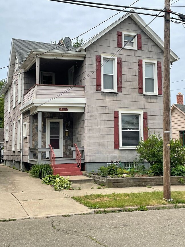 416 Cascade St in Erie, PA - Building Photo - Building Photo