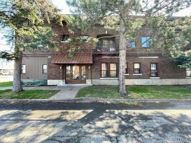 property at 6801 Buffalo Ave