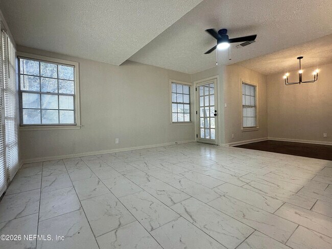 1239 Glen Laura Rd in Jacksonville, FL - Building Photo - Building Photo