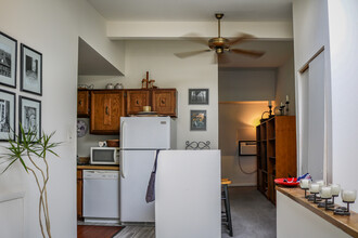 1017 P St NW in Washington, DC - Building Photo - Interior Photo