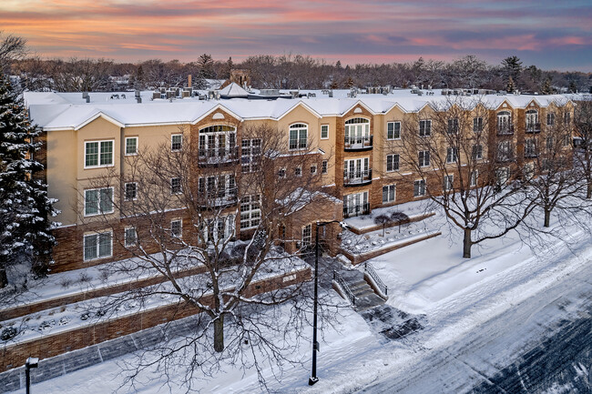 5000 Halifax Ave S in Edina, MN - Building Photo - Building Photo