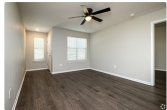 2121 Lobdell Blvd in Baton Rouge, LA - Building Photo - Building Photo