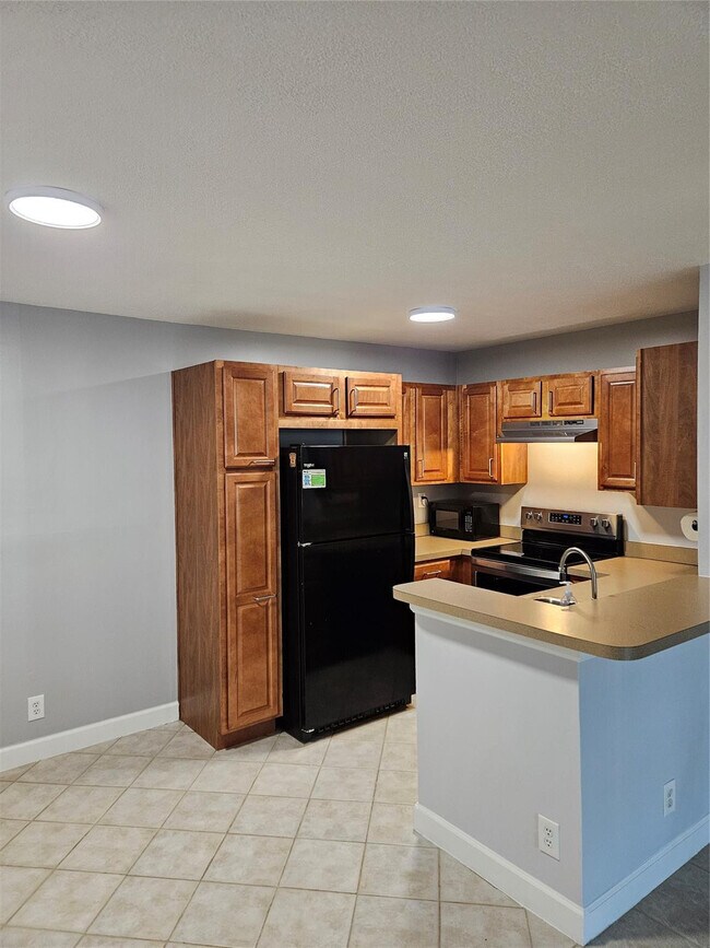 641 Lyons Rd in Coconut Creek, FL - Building Photo - Building Photo