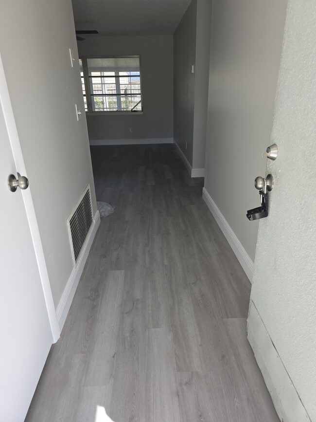 1076 Hermosa Dr in Rockledge, FL - Building Photo - Building Photo