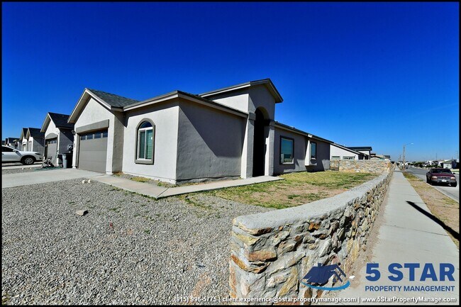 14945 Tierra Escape Ave in El Paso, TX - Building Photo - Building Photo